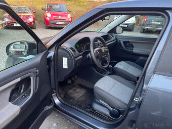 ŠKODA FABIA  1,2 i   44  Kw - 9