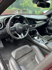 Alfa Romeo Giulia Veloce Ti, 206 kW, Q4, 2022, CR, DPH - 9
