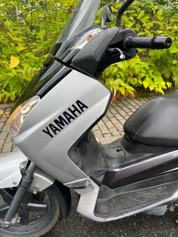 Yamaha Xmax 125i - 9