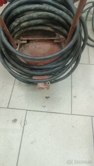 Starý kompresor - 9