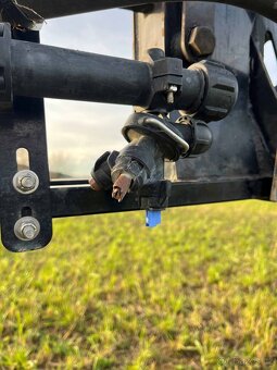 samochodný postřikovač - 9