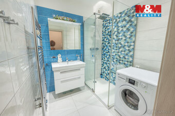 Prodej bytu 4+kk v Průhonicích, ul. Školní - 9