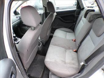 Ford Focus 1,6 16V NOVÁ STK - 9