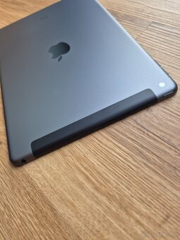 Apple iPad 7. generace 32gb Cellular TOP stav - 9