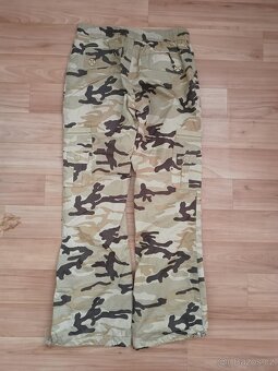 HOLKA - kraťasy, legíny, rifle ... vel.140 - 9