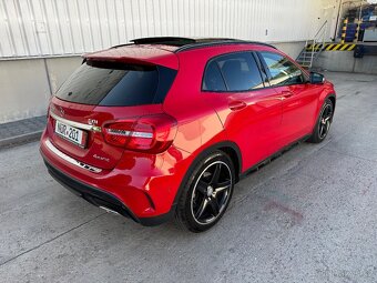 Mercedes-Benz GLA 220 4-MATIC AMG AT 125kw - 9
