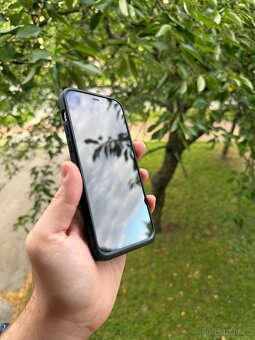 Apple iPhone 12, 64GB White - 9