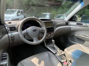 Subaru Forester 2.0X 110kW LPG 4x4 automat tažné klima ČR - 9