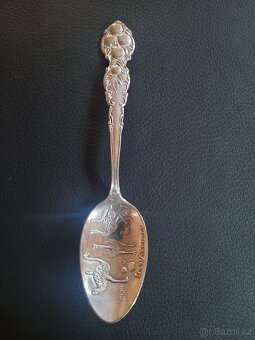 9 ks historických stříbrných sběratelských lžiček - 9