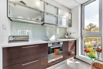 Pronájem bytu 3+kk, 156,23 m2 - mezonet, lodžie 8,19 m2 i ba - 9
