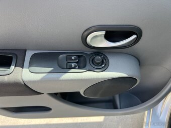 RENAULT GRAND MODUS 1.2i 1.MAJITEL SERVISKA TAŽNÉ 2 SADY KOL - 9