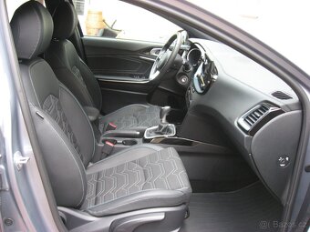 Kia Ceed 1.5i T-GDI 160PS Edice 30 - 9