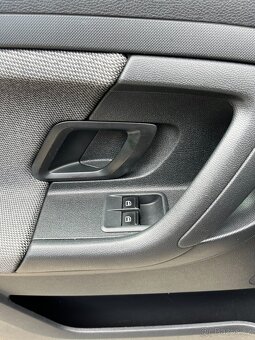 Škoda Fabia Combi 1.2 HTP 51KW, Parkovací kamera, Klima - 9