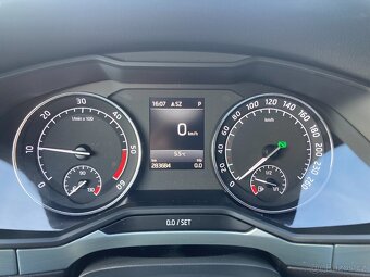 Škoda Superb, 2,0TDI/110kW ČR DSG - 9