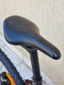 #55 Krosové kolo Giant , pro 160-170cm - 9