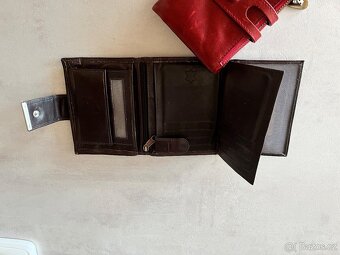 malá dámská kabelka Guess - 9