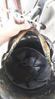 Pruská přilba pickelhaube, kovová originál - 9