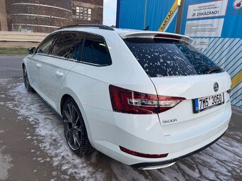 Škoda Superb combi Sportline 2.0tdi,110kw,dsg,2017 - 9