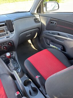 Kia Rio 1.4 71 kW 2008 - 9