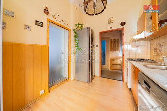 Prodej bytu 3+1, 60 m², Cheb, ul. Mánesova - 9