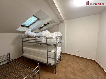 Pronájem podkrovního bytu 2+kk – Kolín Zálabí, ul. Štítného - 9