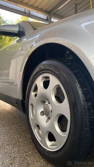 Audi a4b6 2.0i - 9