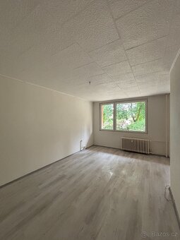 Prostorný byt 2+kk – ihned k nastěhování - bez provize - 9
