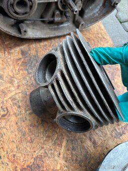 Jawa 250 libeňák - základ motoru - 9