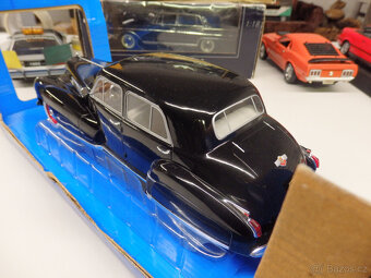 Cadillac Fleetwood Serie 60 Special Sedan, 1:18, MCG - 9