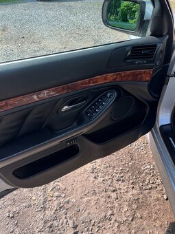 Bmw E39 528i - 9