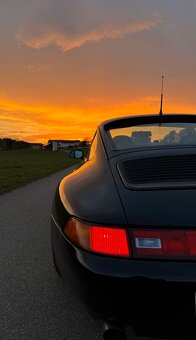 Porsche 911 (993) Carrera 2 - 9