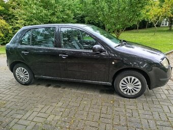 Škoda Fabia najeto 89tkm Bez koroze. 1.majitel - 9
