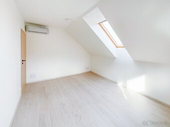 Pronájem rodinného domu 107 m², pozemek 190 m² - 9