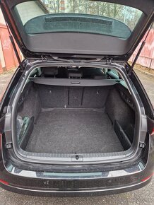 ŠKODA OCTAVIA 2.0 TDI 85kW Style Combi 2022 - 9