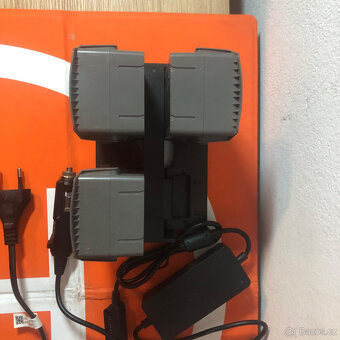 DJI Mavic 2 Zoom Fly More Combo - 9