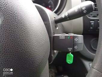 Prodám Renault Trafic 9 místný 2019 107 kw - 9