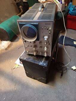 Garážový výprodej - 9