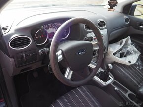 Ford Focus 1.4 klima, letní + zimní pneu - 9