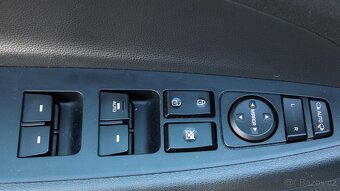 Hyundai Tucson 1.7 CRDi Style 7DCT - 9