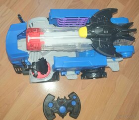 RC model Batman se šipkami - 9