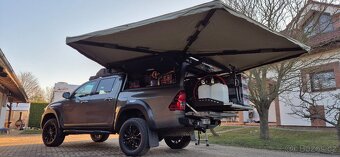 Toyota Hilux, 2,8 expediční úpravy Ojeté, 11/2022, 33 000 km - 9