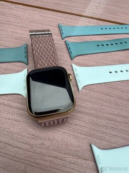 Apple Watch 8 45mm - 9