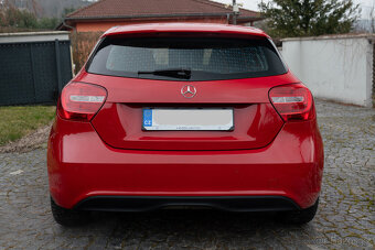 Mercedes A180, 90kW, benzín 1,6l, automat, najeto 131500km - 9