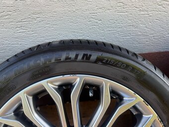 Alu Ford 7,0 J x 17 H2 ET50 + Michelin 215/50 R17 - 9