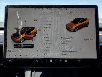 TESLA MODEL Y - 9