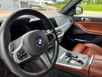 BMW X5 M50i - 9