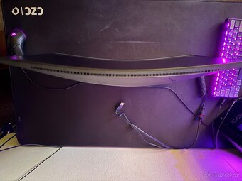 MSI G27C4‑E3 – 27″ - 9
