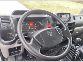 Renault Maxity 2.5TDi 6míst, zánovní vůz - 9
