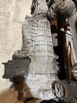 Audi A8/S8 D2 díly - 9