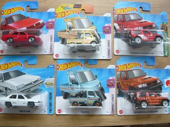 AUTÍČKA HOT WHEELS - 9